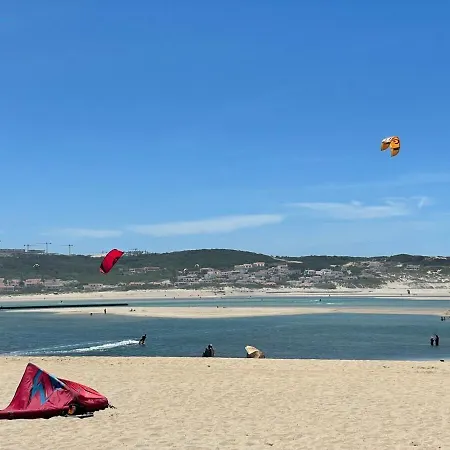 Daire Spacious In Sunny Minutes To