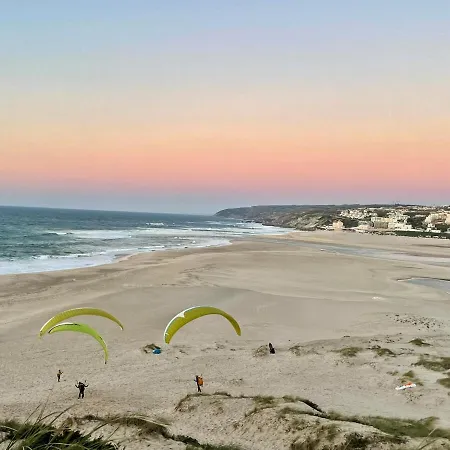 Daire Spacious In Sunny Minutes To *