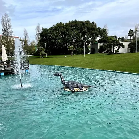 Spacious In Sunny Minutes To