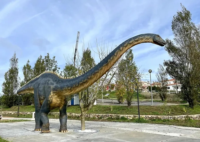 Spacious In Sunny Minutes To *