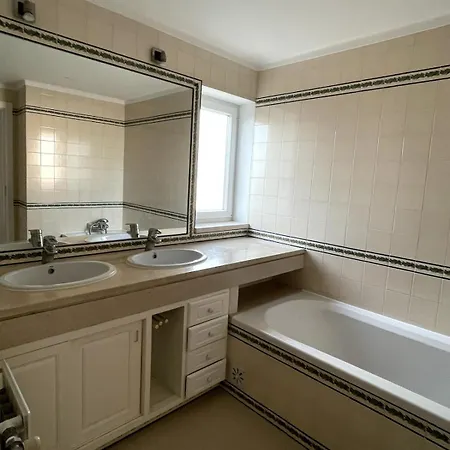 Spacious In Sunny Minutes To * Lourinhã