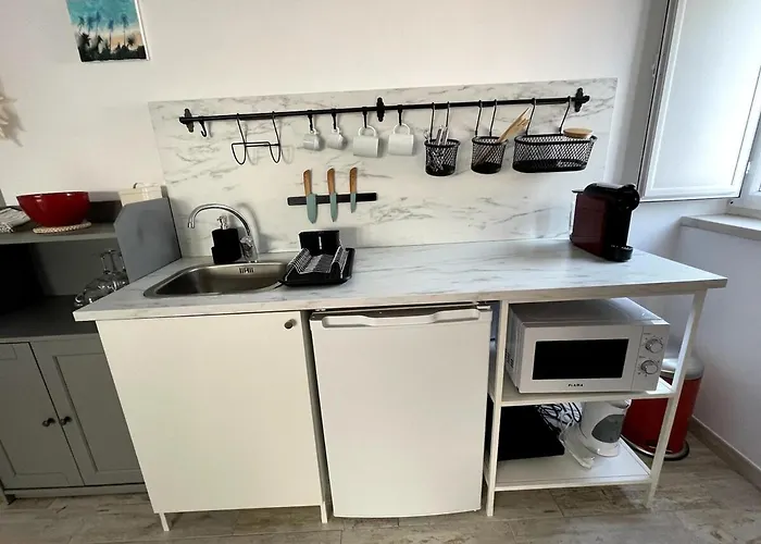 Spacious In Sunny Minutes To Apartmán *
